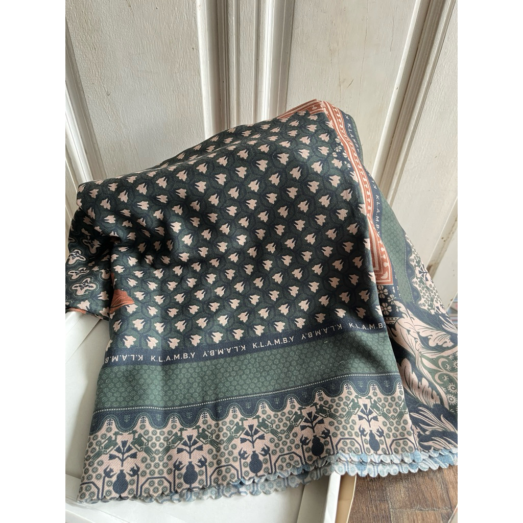 Julang scarf by wearing klamby