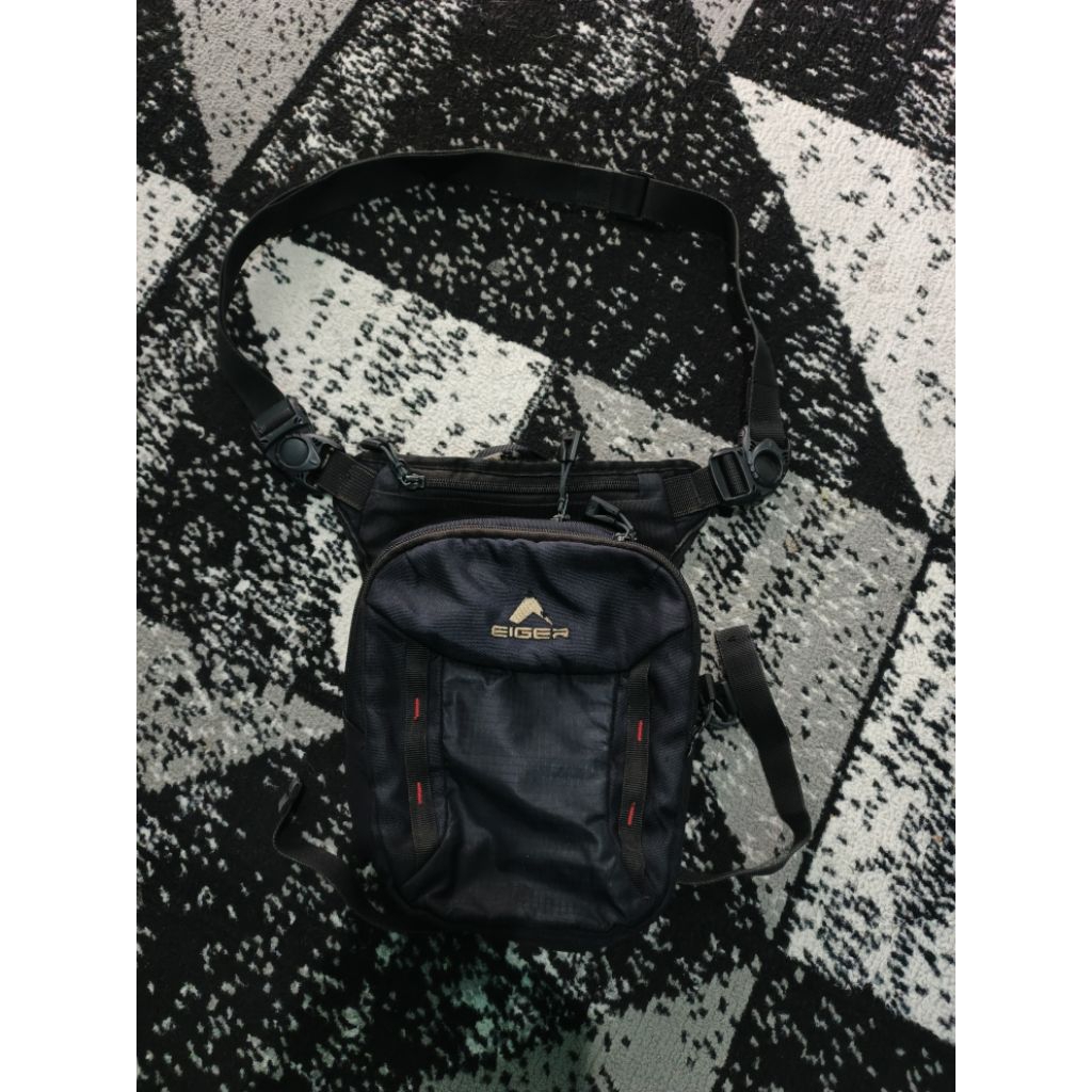 tas selempang eiger