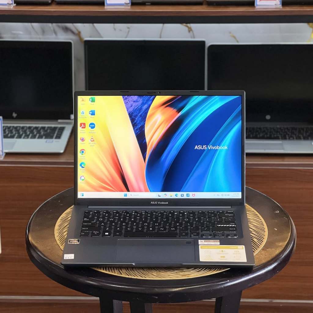 DISKON LAPTOP ASUS VIVOBOOK M1403QAMD RYZEN 5-5600H/SSD512GB/RAM16GB/MULUS
