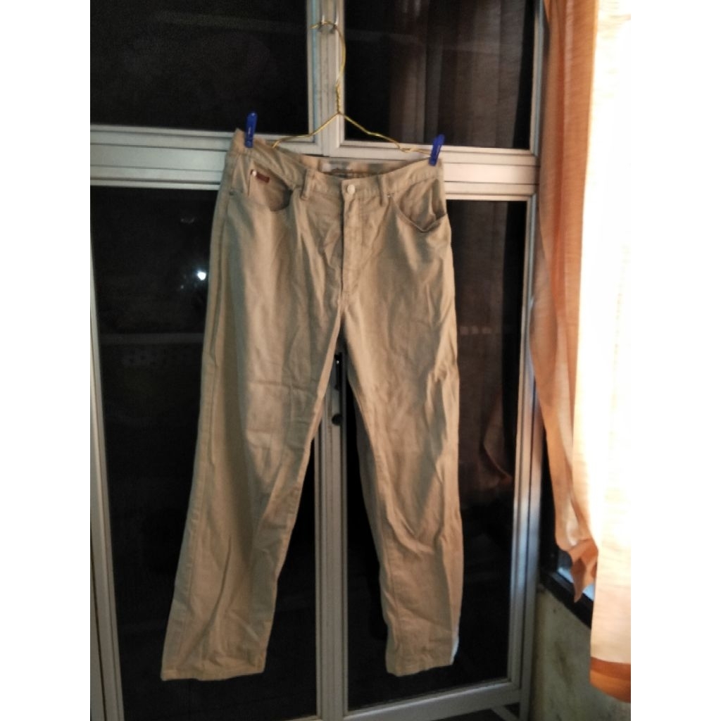 LEE COOPER ORI BEIGE EARTH TONE NETRAL CELANA - PRELOVED CLEAN LOOK JEANS HIGH WAIST PRIA OUTFIT