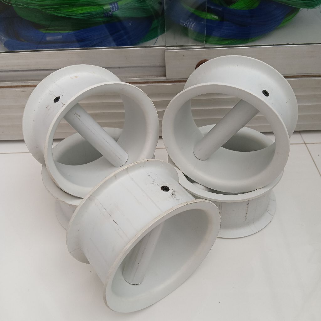 GULUNGAN LAYANGAN, BELADU TEBAL, BELADU LAYANG LAYANG