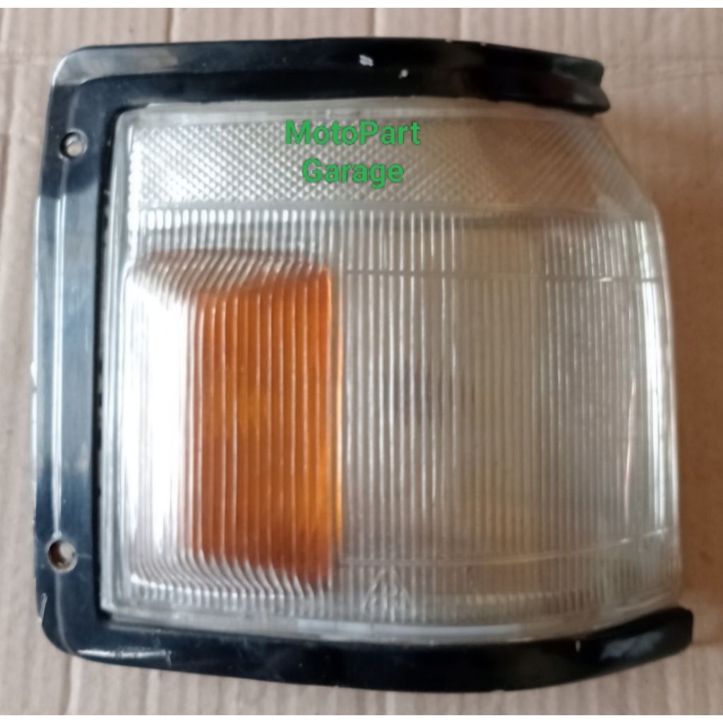 Lampu sein Kanan Toyota Kijang Grand Copotan