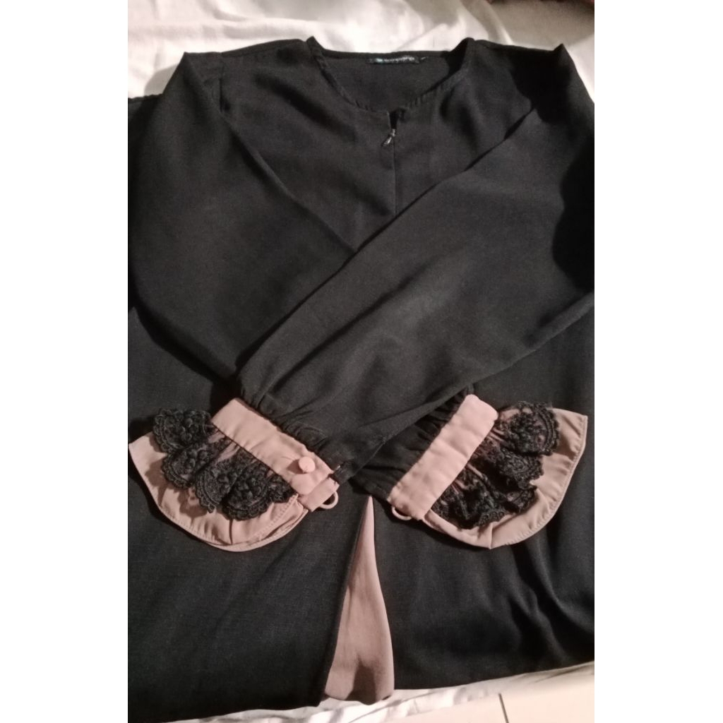 Preeloved Abaya Rumaysha Hijab