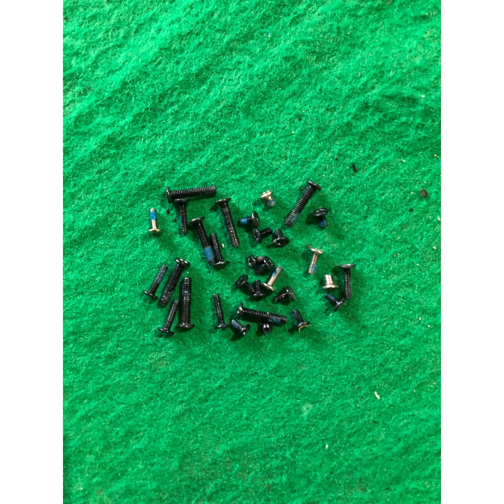 Baut Set Laptop Asus A43S