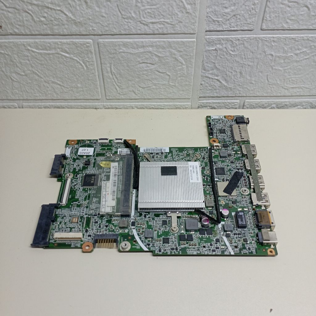Motherboard Mainboard Mobo Mesin Mati Laptop Acer Aspire One 14 Z1402