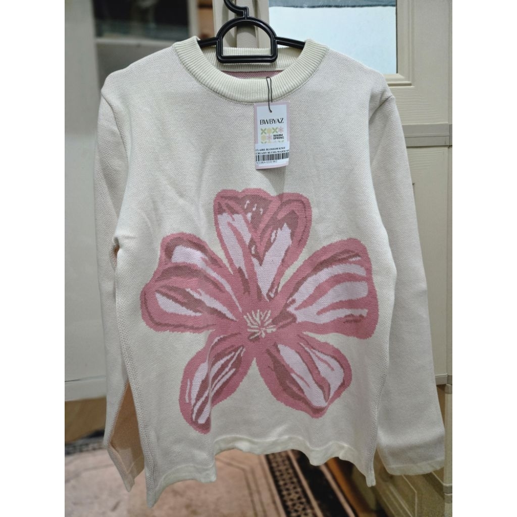[READY]-[NWT] BWBYAZ Claire Blossom Knit [CREAMY BLUSH]
