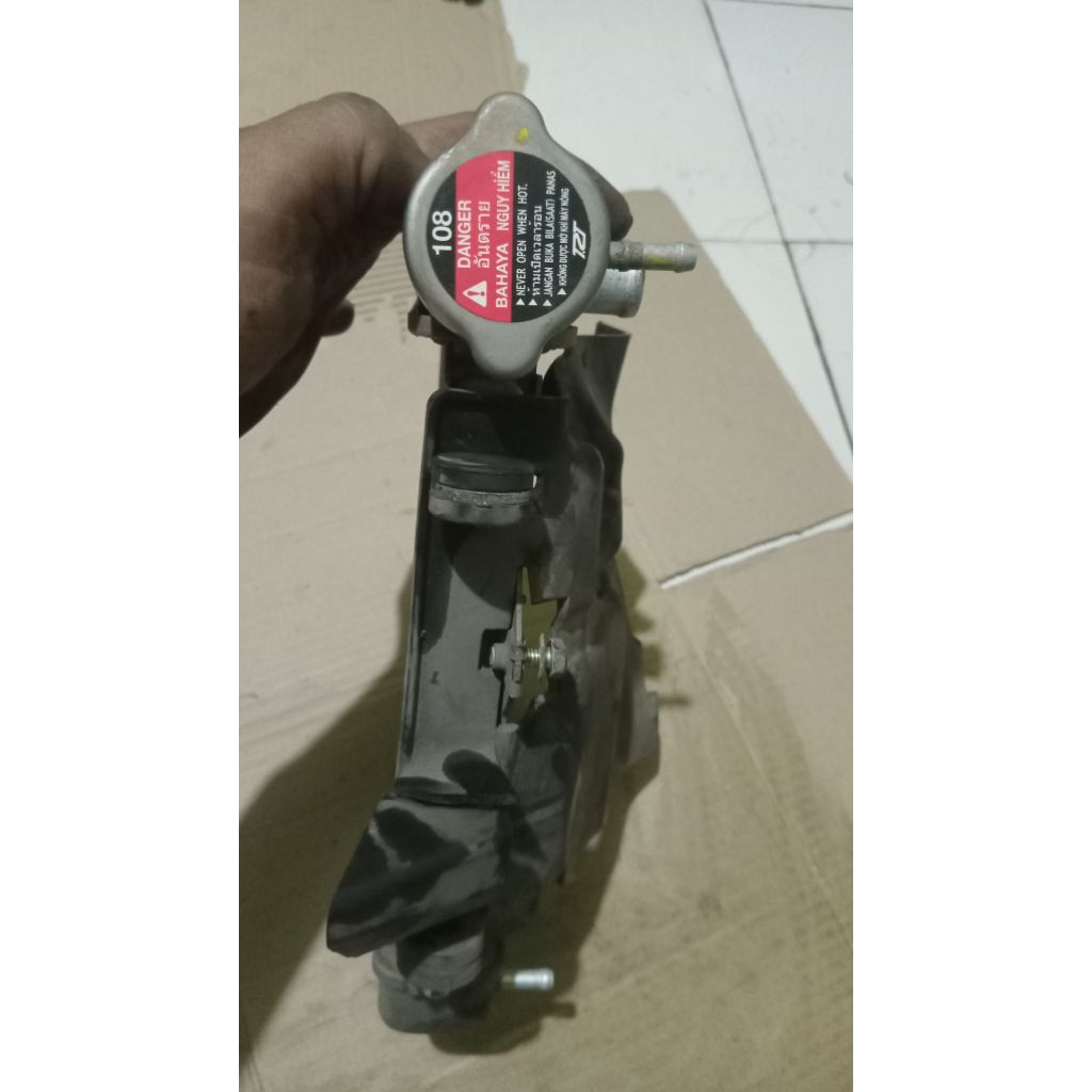TABUNG RADIATOR ORI YAMAHA VIXION NVL/OLD