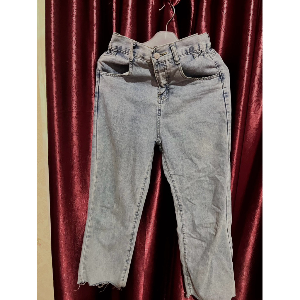 preloved jeans vierlin