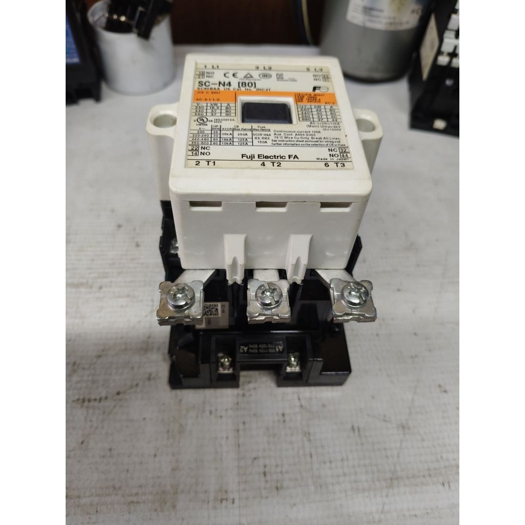 magnetic contactor Fuji SC-N4 coil 110V