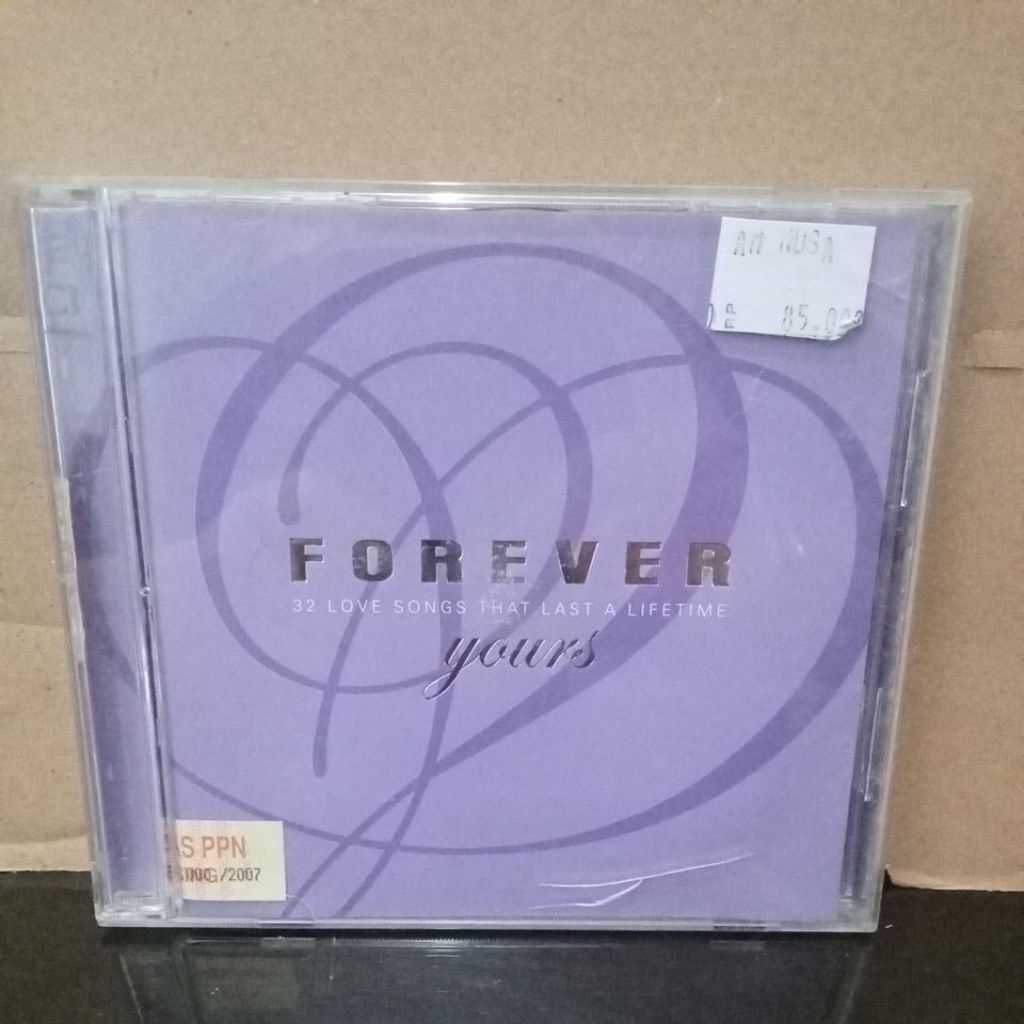 CD Compact Disc Forever Yours - 32 Love Song That last A Lifetime ( 2 CD )
