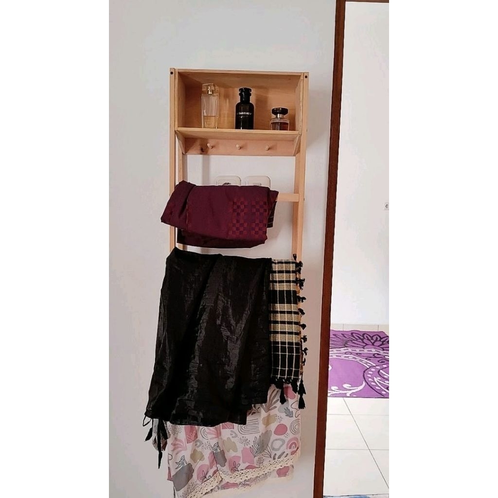 rak mukenah serbaguna