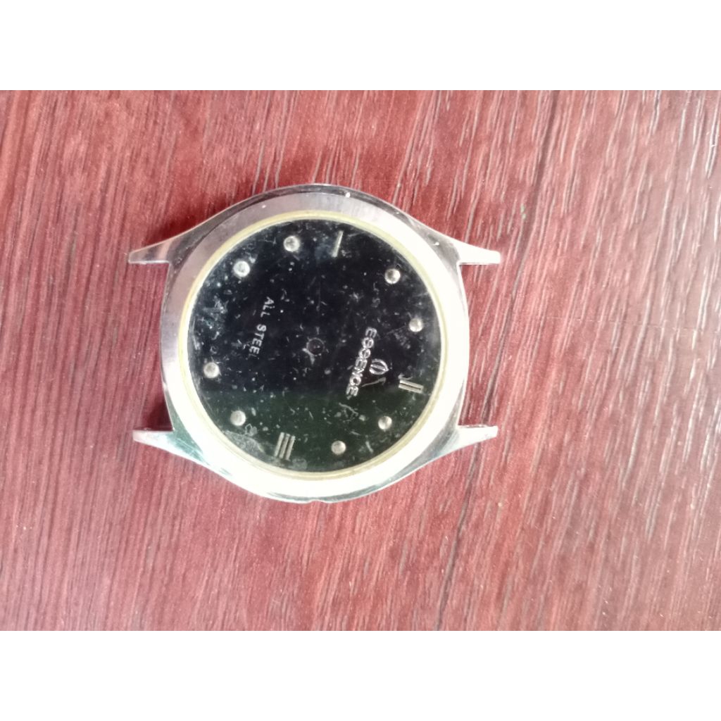 Jam tangan Essence vintage