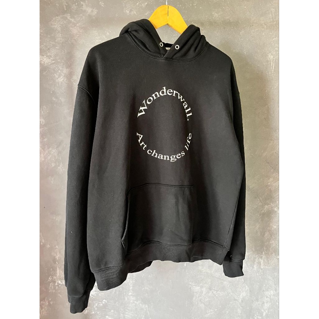 WONDERWALL. HOODIE