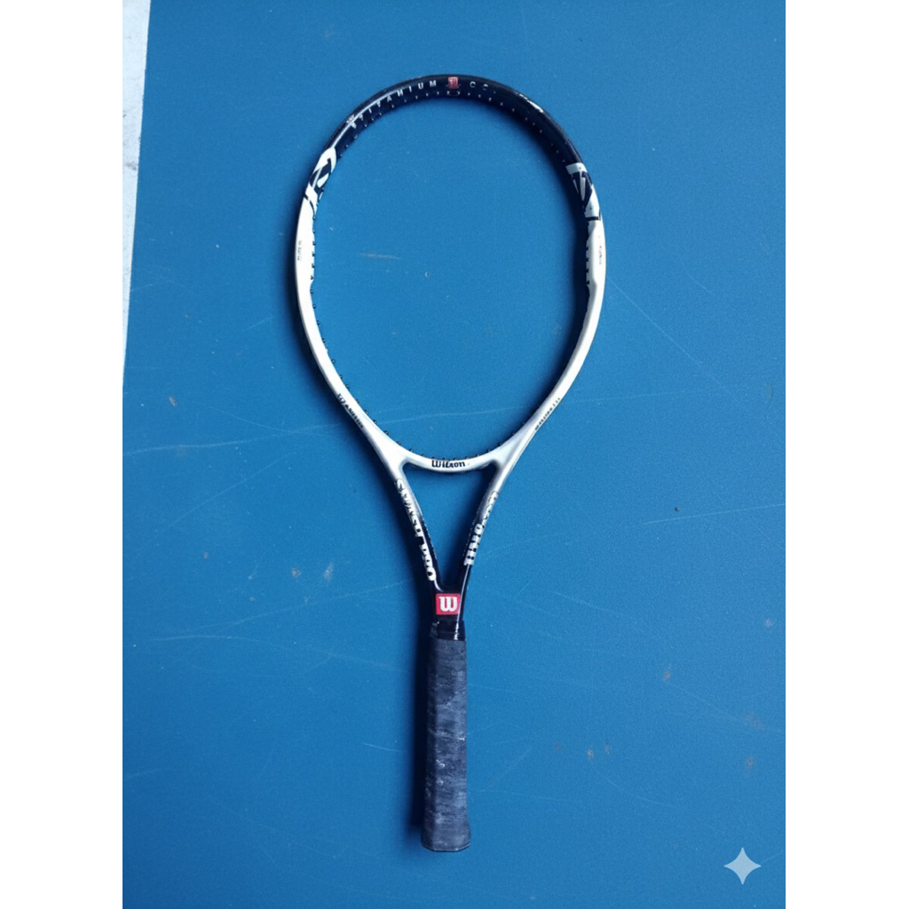 (PRELOVED) Raket Tenis Wilson Titanium
