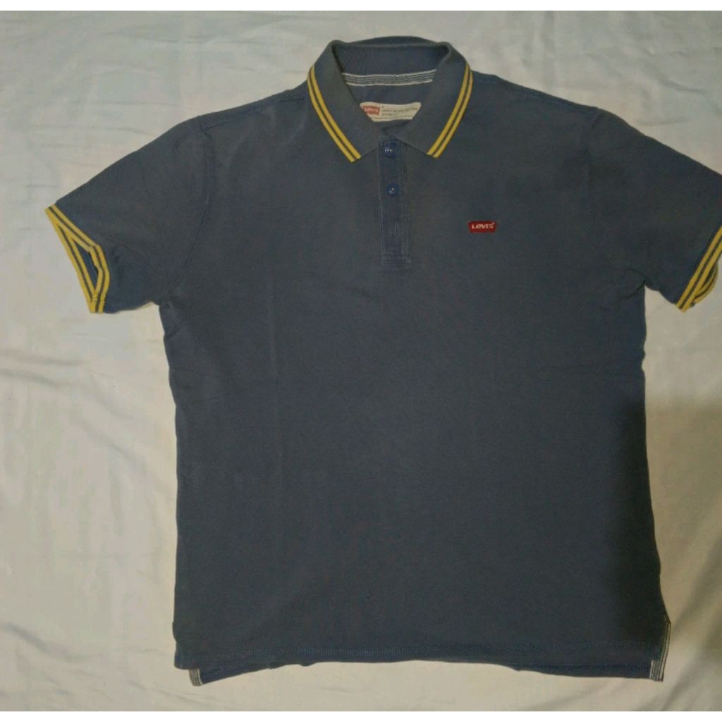 kaos polo brand Levis