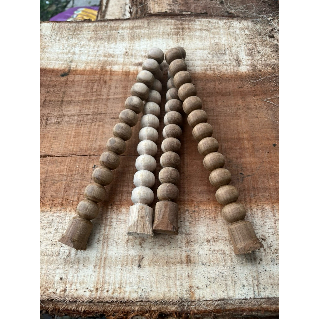 mote kaki sangkar kotak 1pcs isi(12bulatan) bahan kayu jati