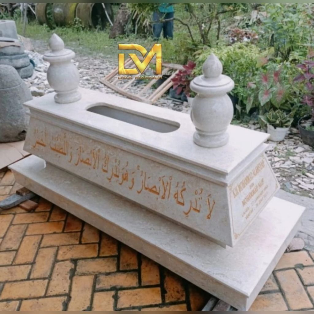 Kijing Makam Marmer Putih Full Ukir Kaligrafi Arab