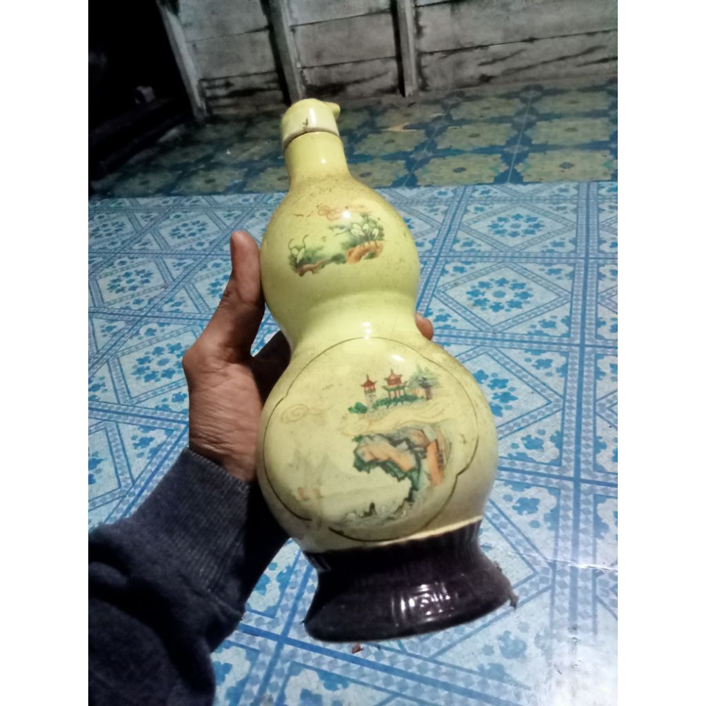 botol labu cina temuan laut