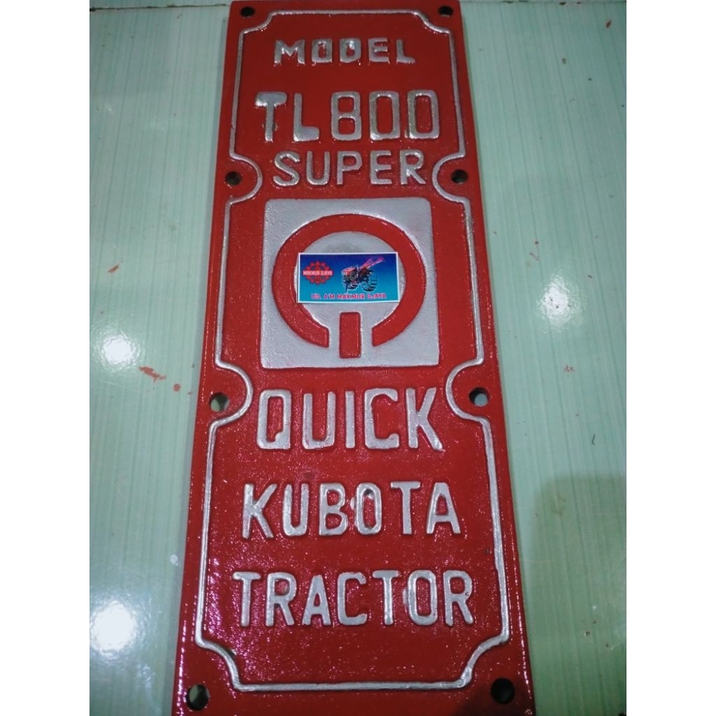 tutup diesel traktor sawah