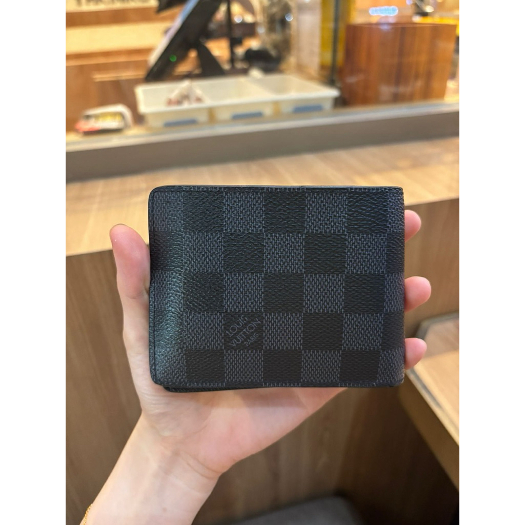 LOUIS VUITTON dompet