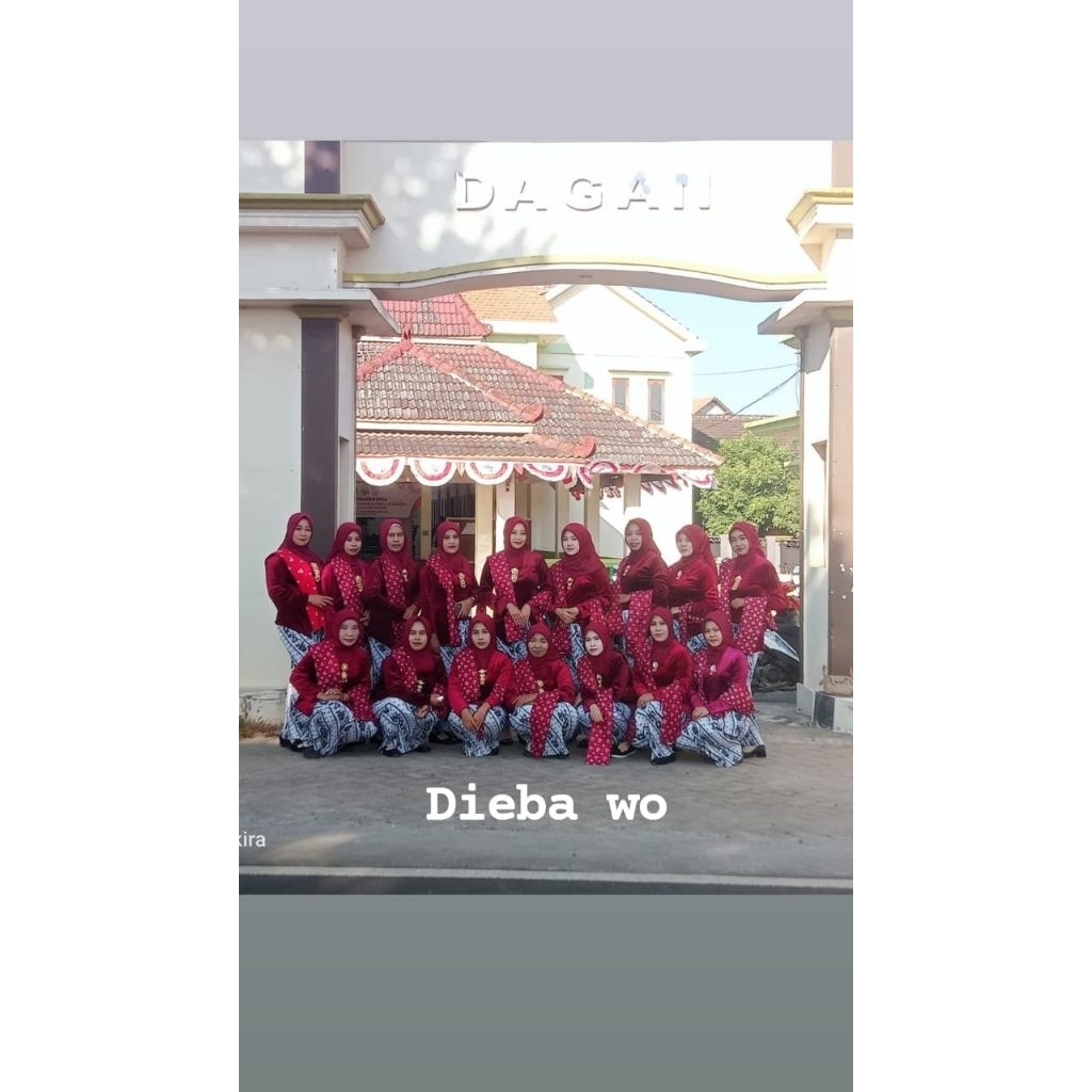 Kebaya bludru PL set Rok