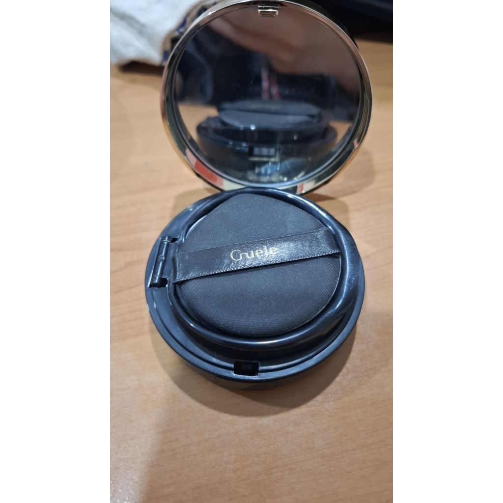 Preloved cushion guele dunne skintific esqa azzura 01 light beige