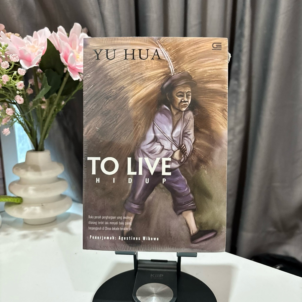 (NEW SEALED) Novel To Live Hidup Yu Hua