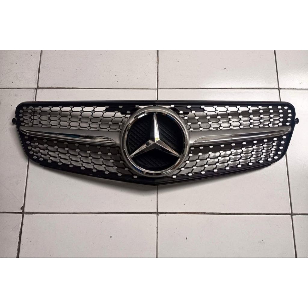 Grill Gril Mercedez Benz Mercy W204 Diamond