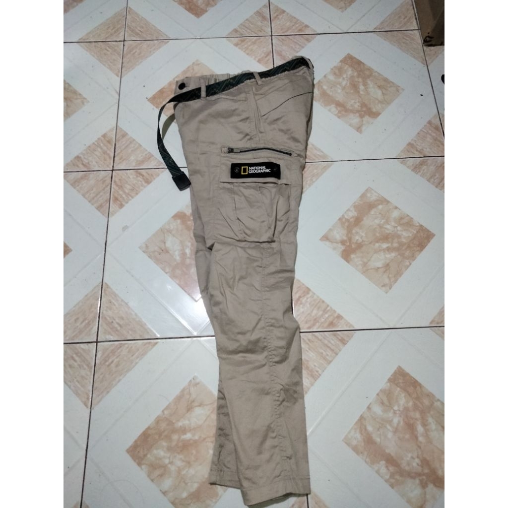 CELANA KARGO NATGEO