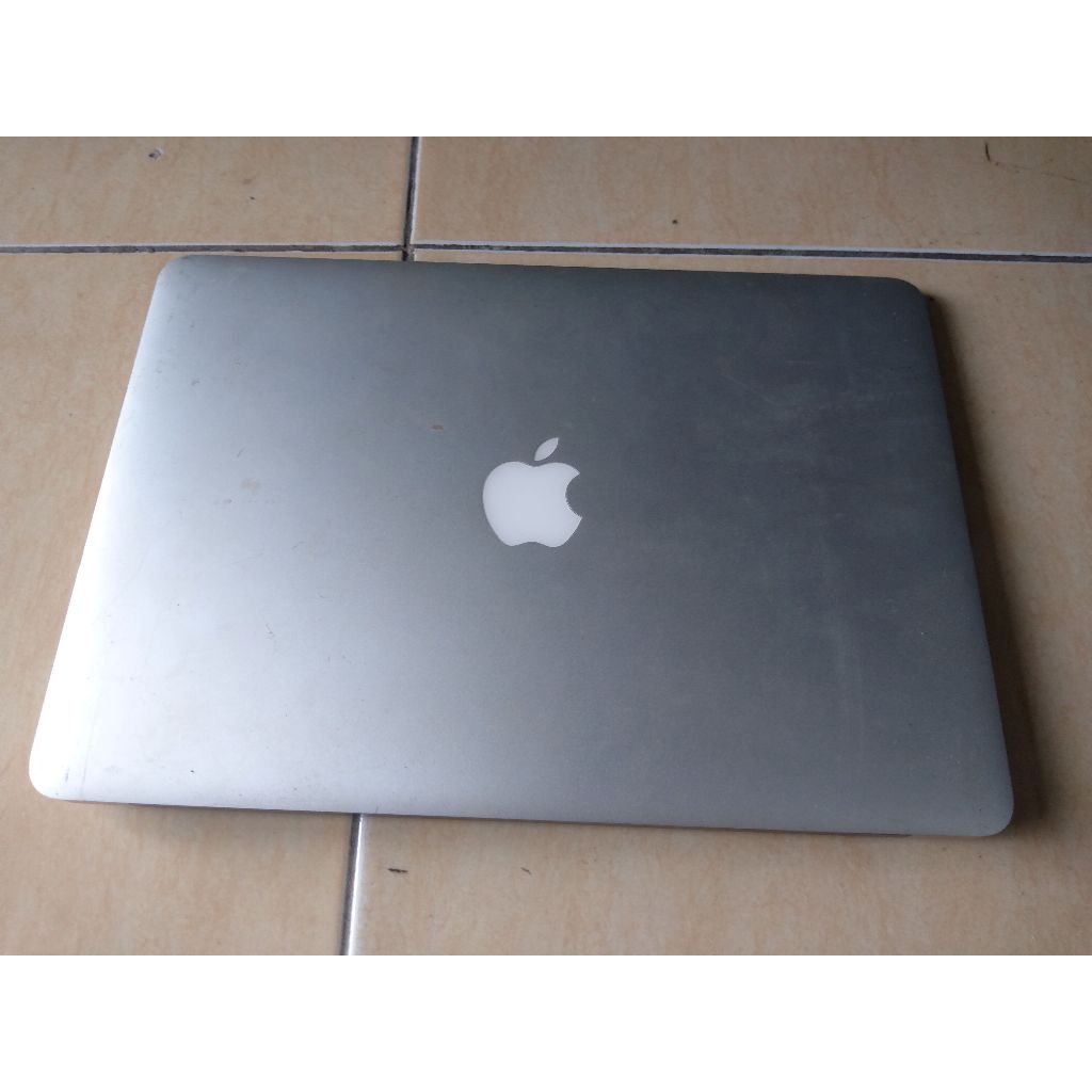 Macbook Air A1466 emc 2925 2015 kondisi mati