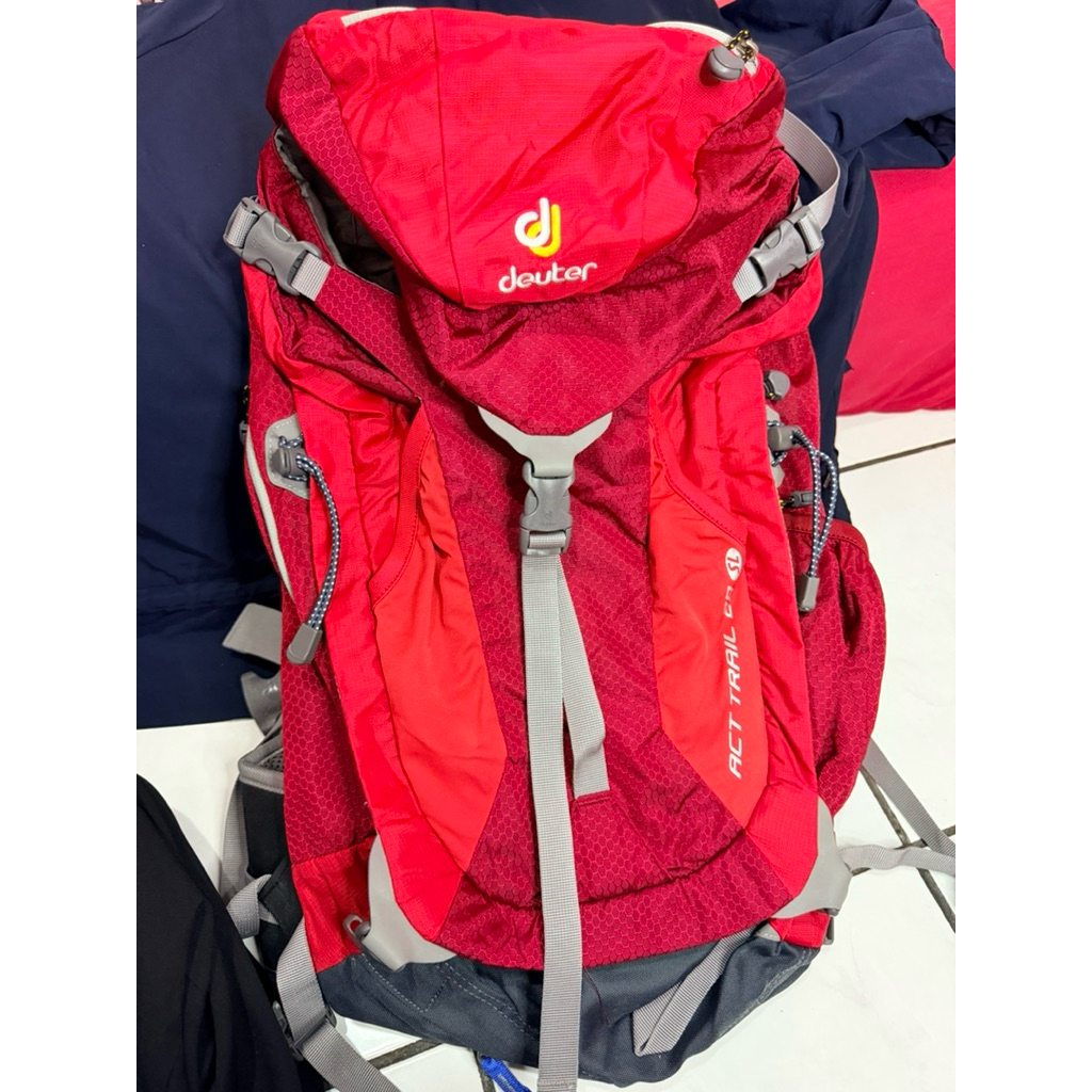 [preloved] deuter backpack ACT trail 28 SL tas gunung tas tracking