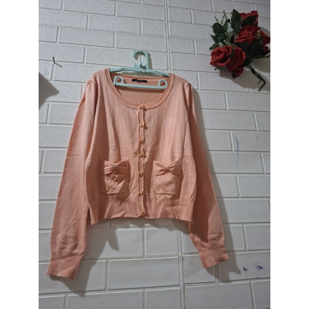 Cardigan Kancing pita Ingni warna salem