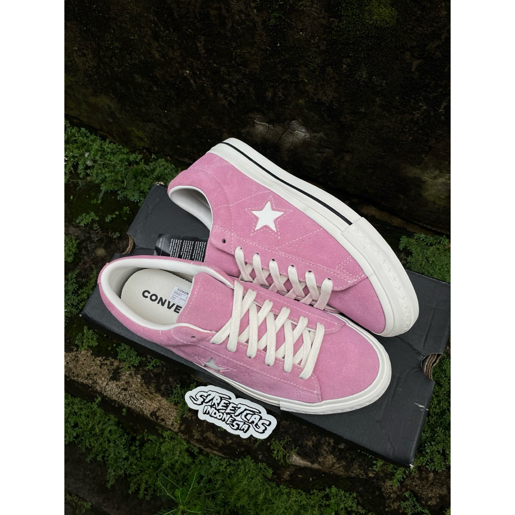 NEW Converse One Star 95 OX ‘ CLIFFSIDE ROSE PINK Vintage White