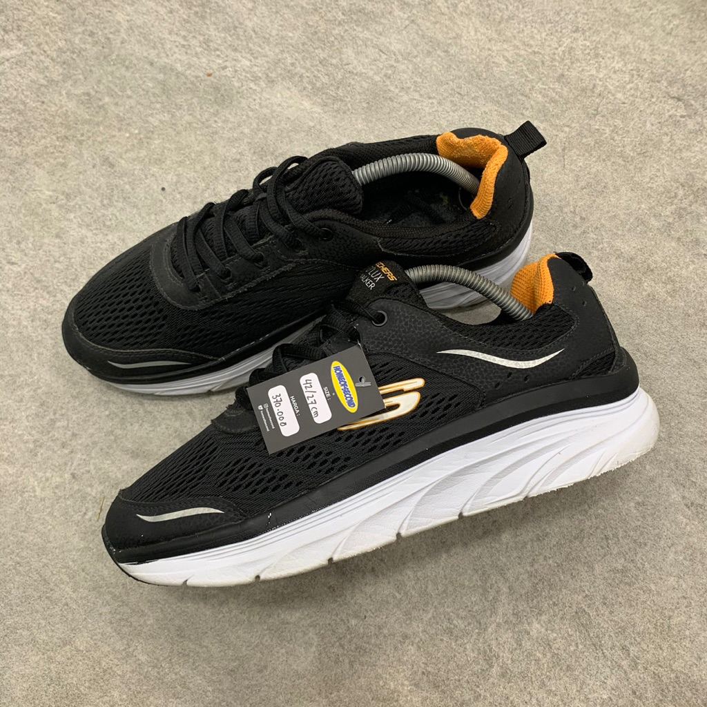 Skechers D’Lux Walker Black Yellow