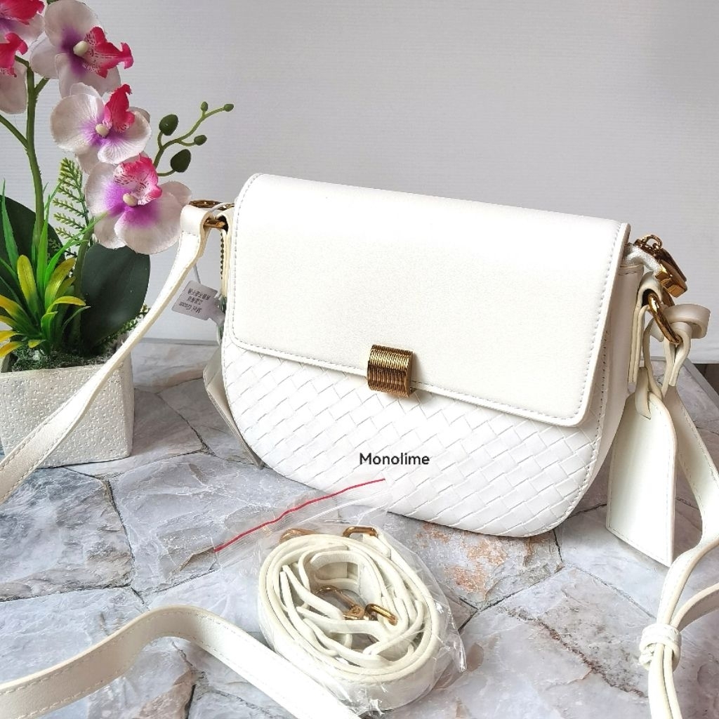 Tas sling bag woman white elegant premium import, Tas selempang wanita warna putih kantoran leather 