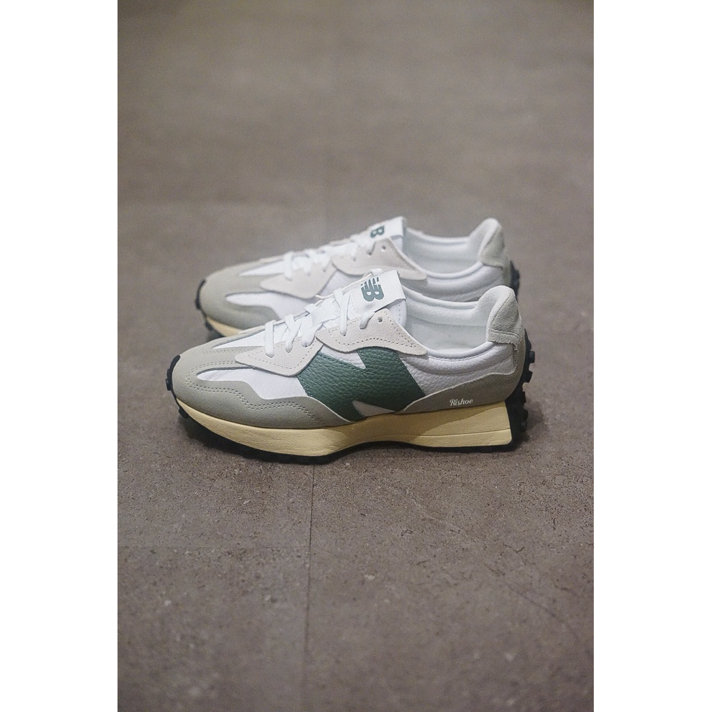 New Balance 327 White Green Original Resmi