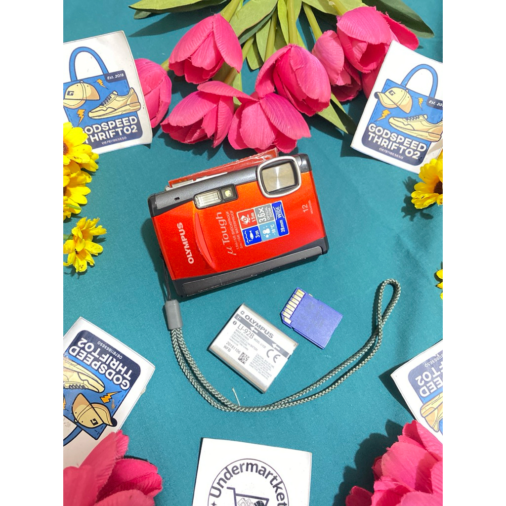 Camera Digital Olympus Stylus Tough-6010 Red series 12.1 MegaPixels 3.6x Optical Zoom Builtin Waterp