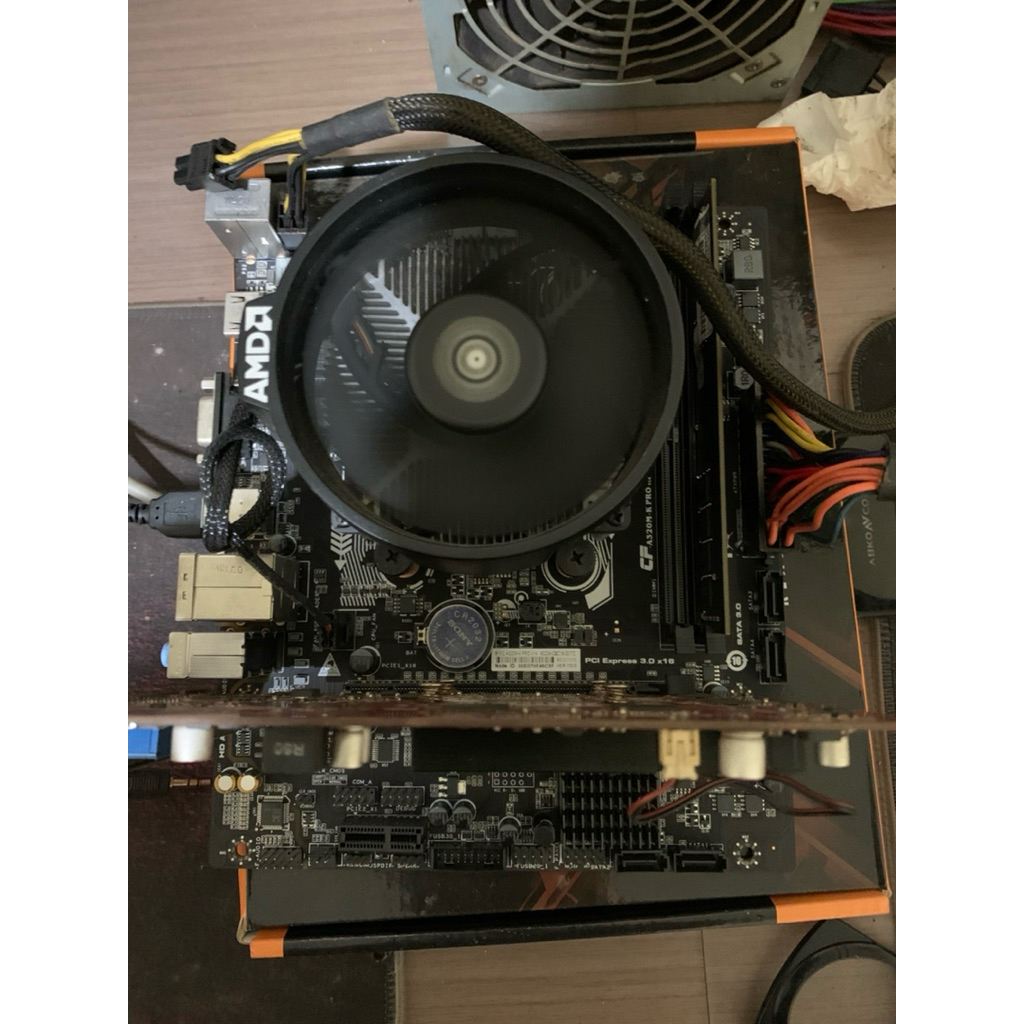 ryzen 5 1500x mobo a320m ram 8gb ddr4
