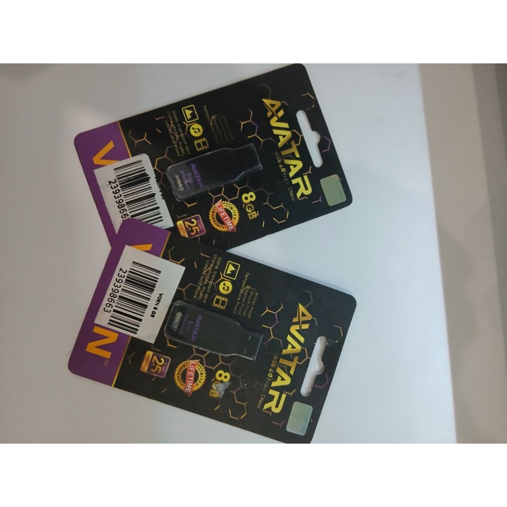 FLASHDISK V-GEN 8 GB