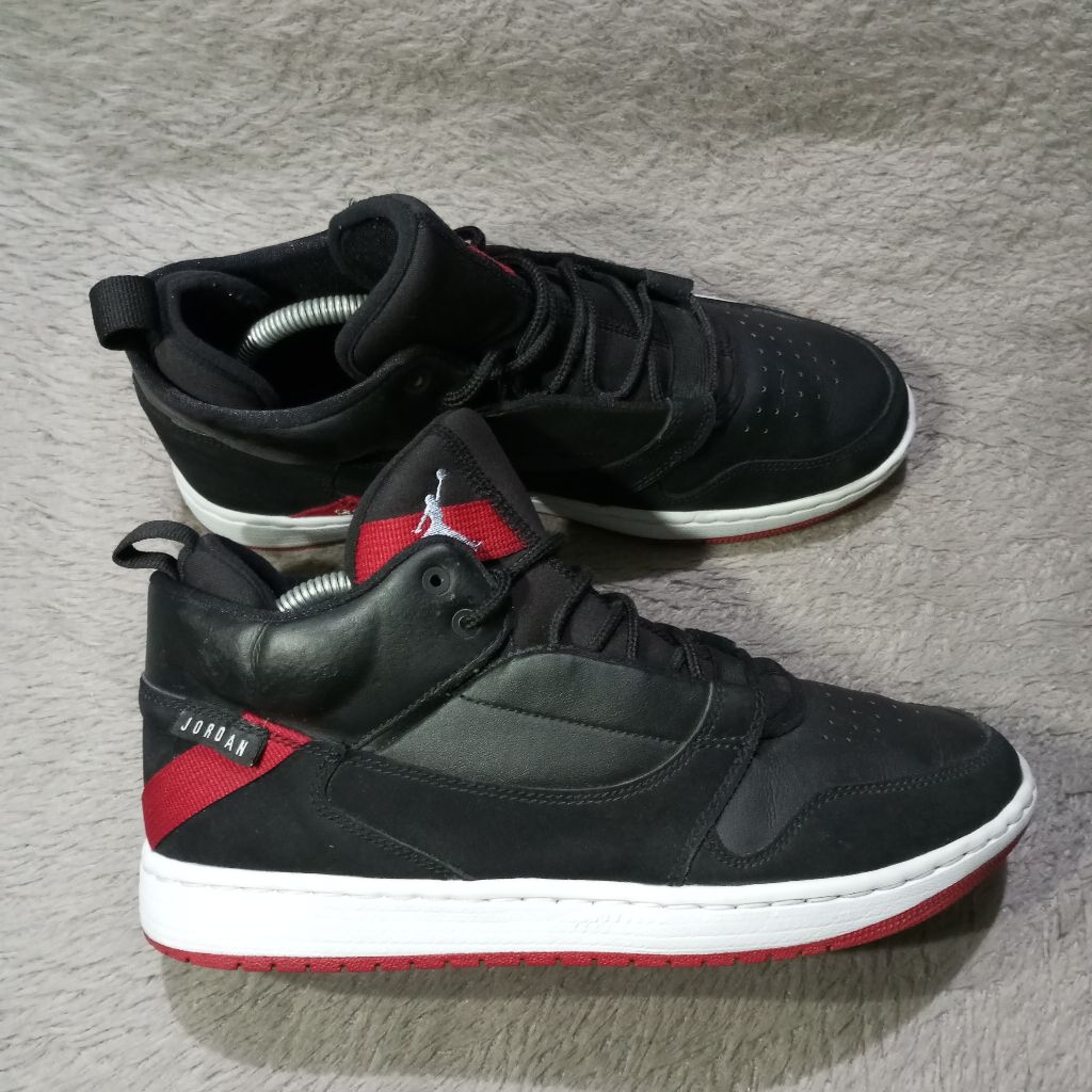 Sepatu Air Jordan Fadeaway PRELOVED - Size 42.5 (Insole 27cm) - Sneakers Basketball - Ada Repaint Ti