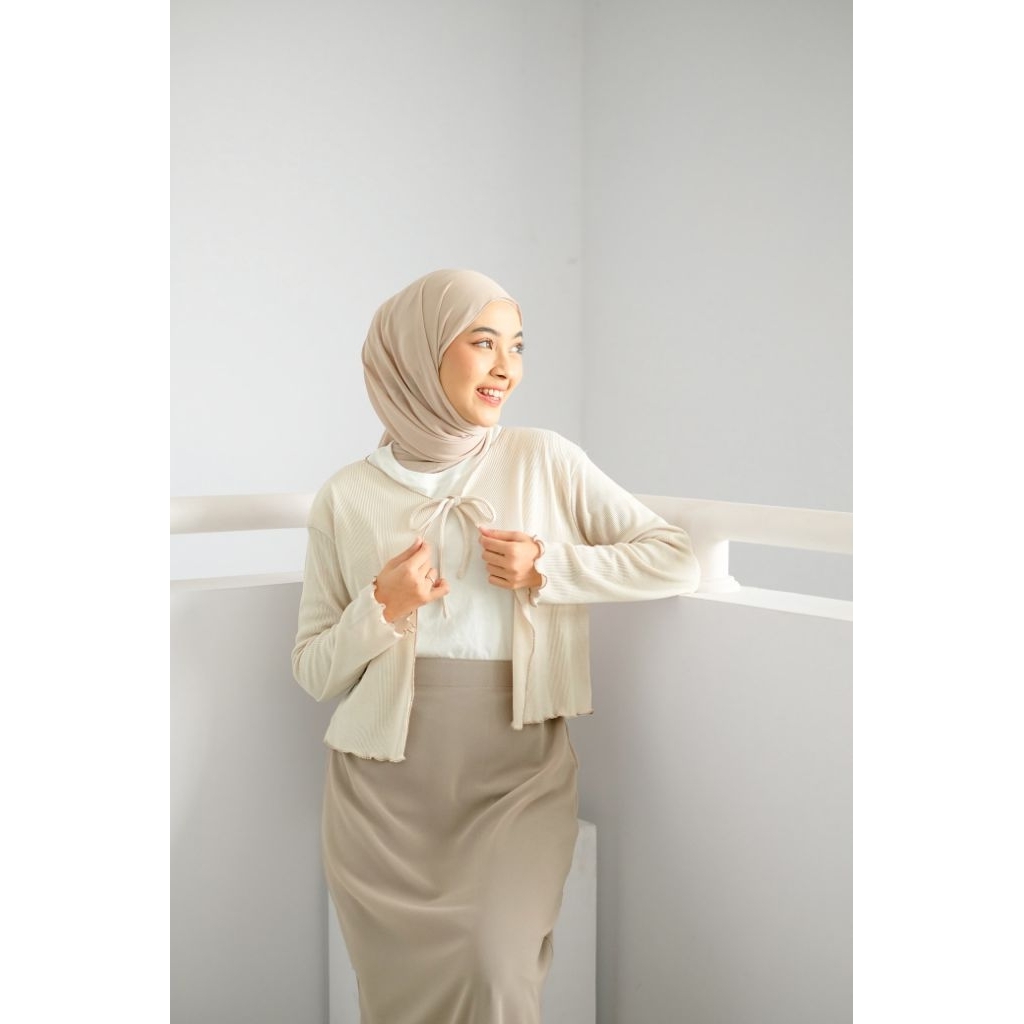 Gia cardigan_outer korean Style_ Minimalis big size jumbo