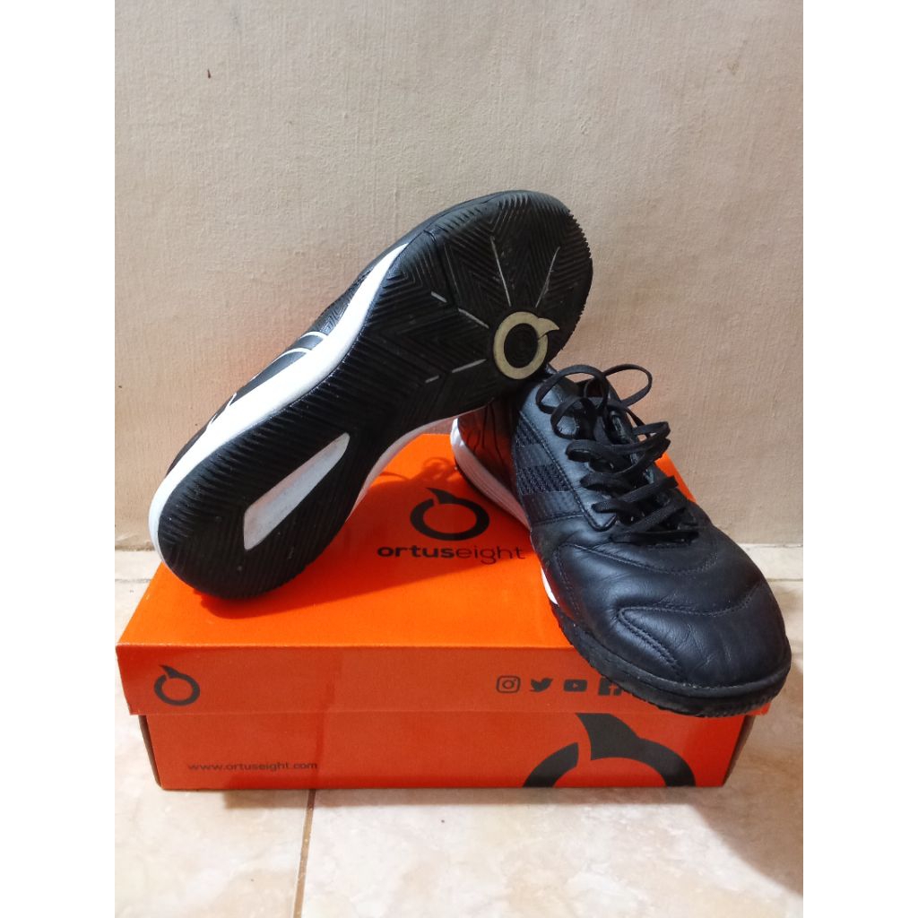 SEPATU FUTSAL ORTUSEIGHT FORTE AXIOM IN SECOND