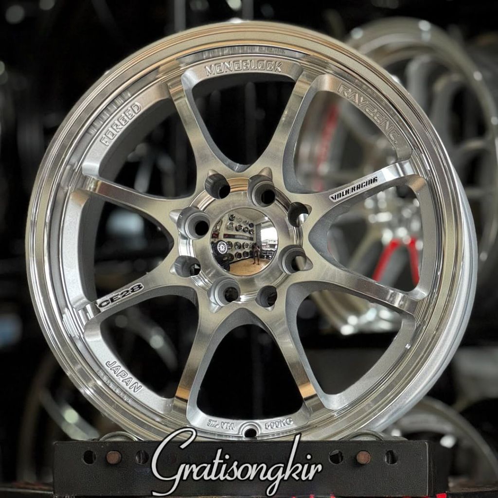 velg ce28 silver full polis r15 lebar 7 velg racing r15 avanza Xenia velg mobil ring 15 velg Wuling 