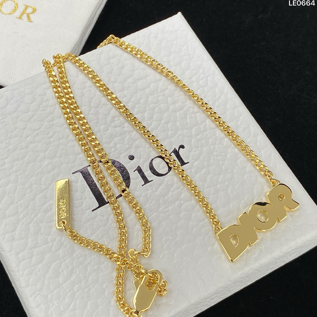 Kalung wanita DI*R yang sederhana dan modis kalung emas liontin huruf cerah