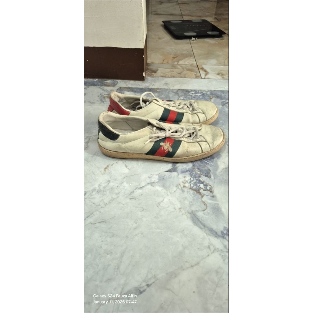PL sepatu gucci putih ukuran 44
