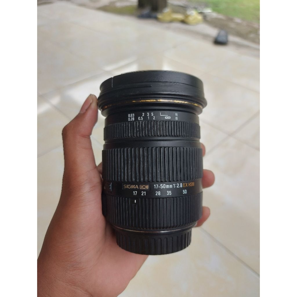 LENSA SIGMA 17-50 mm f 2.8 KONSTAN