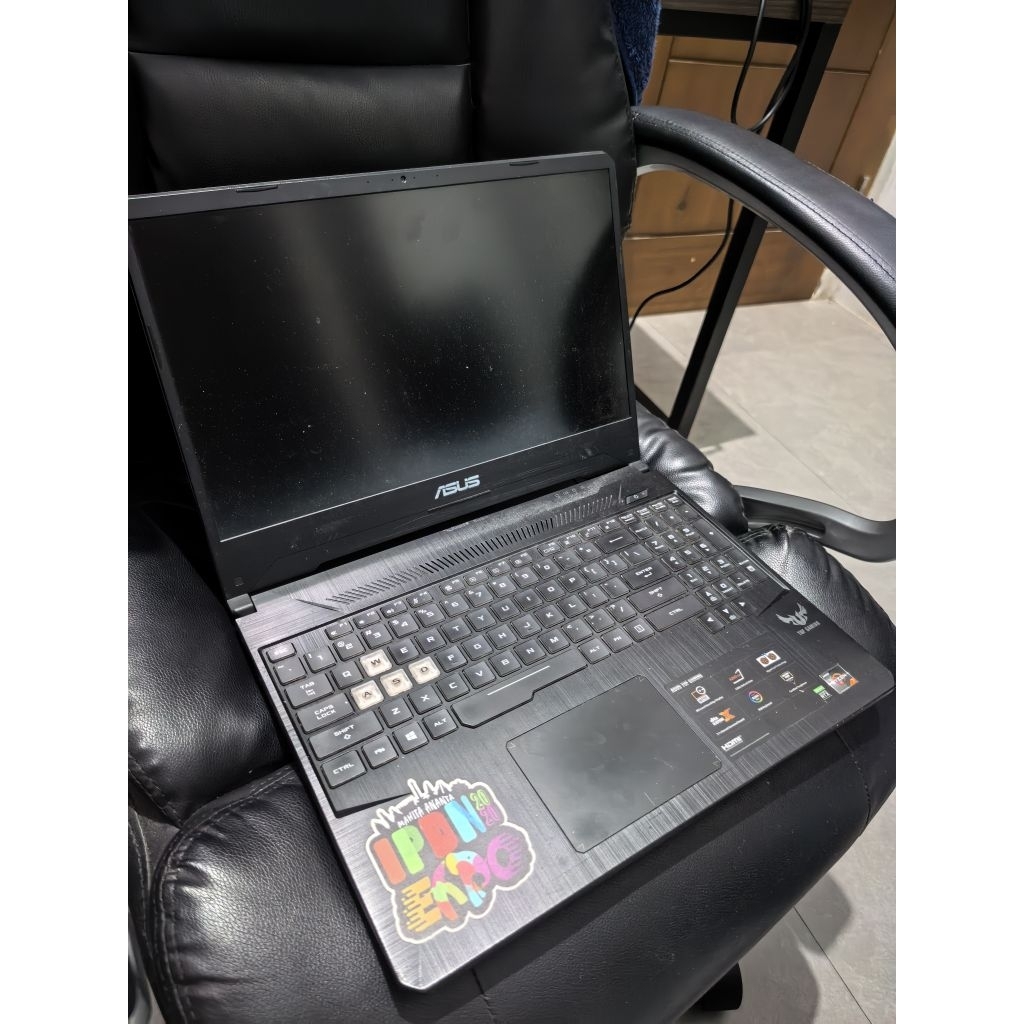 ASUS TUG FX505DV (RTX 2060 + AMD RYZEN 7 16 GB RAM) (Laptop Gaming)