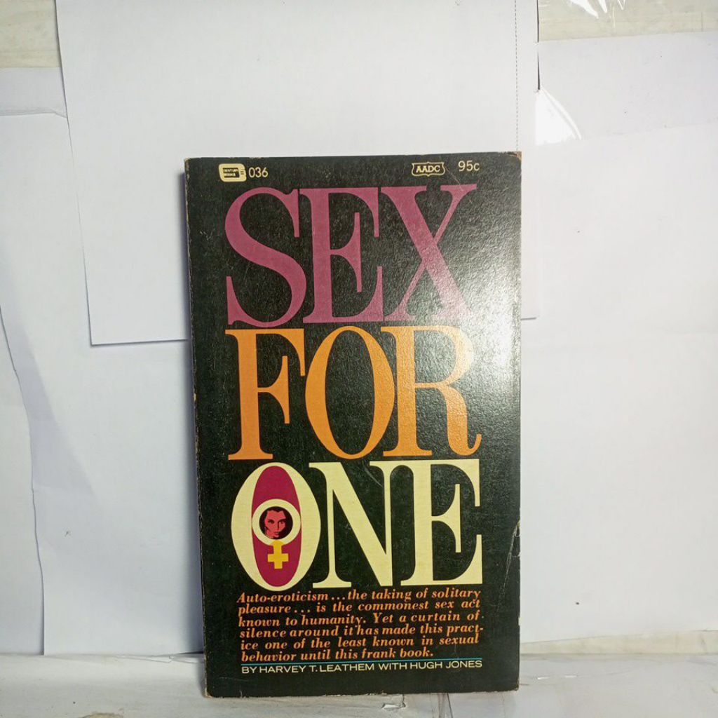 novel SEX FOR ONE