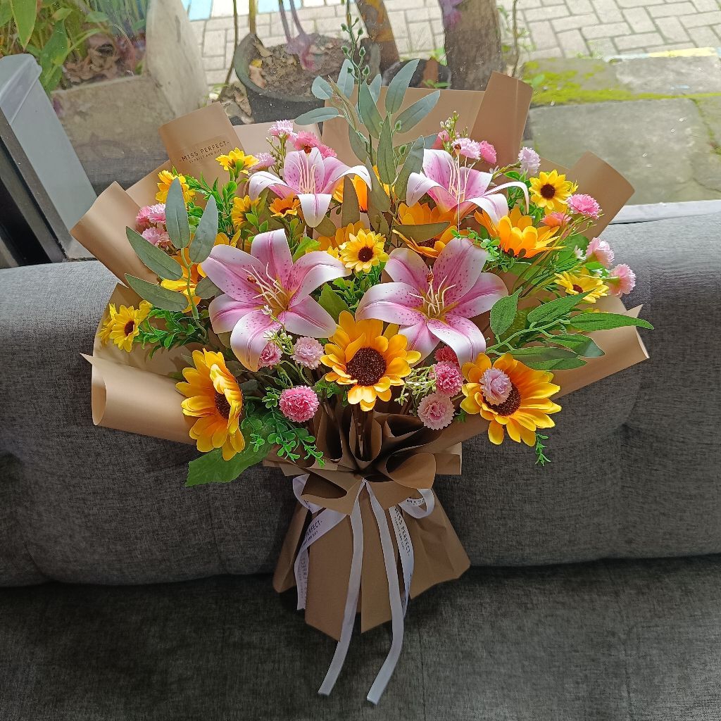 buket bunga Lily artificial palsu Surabaya