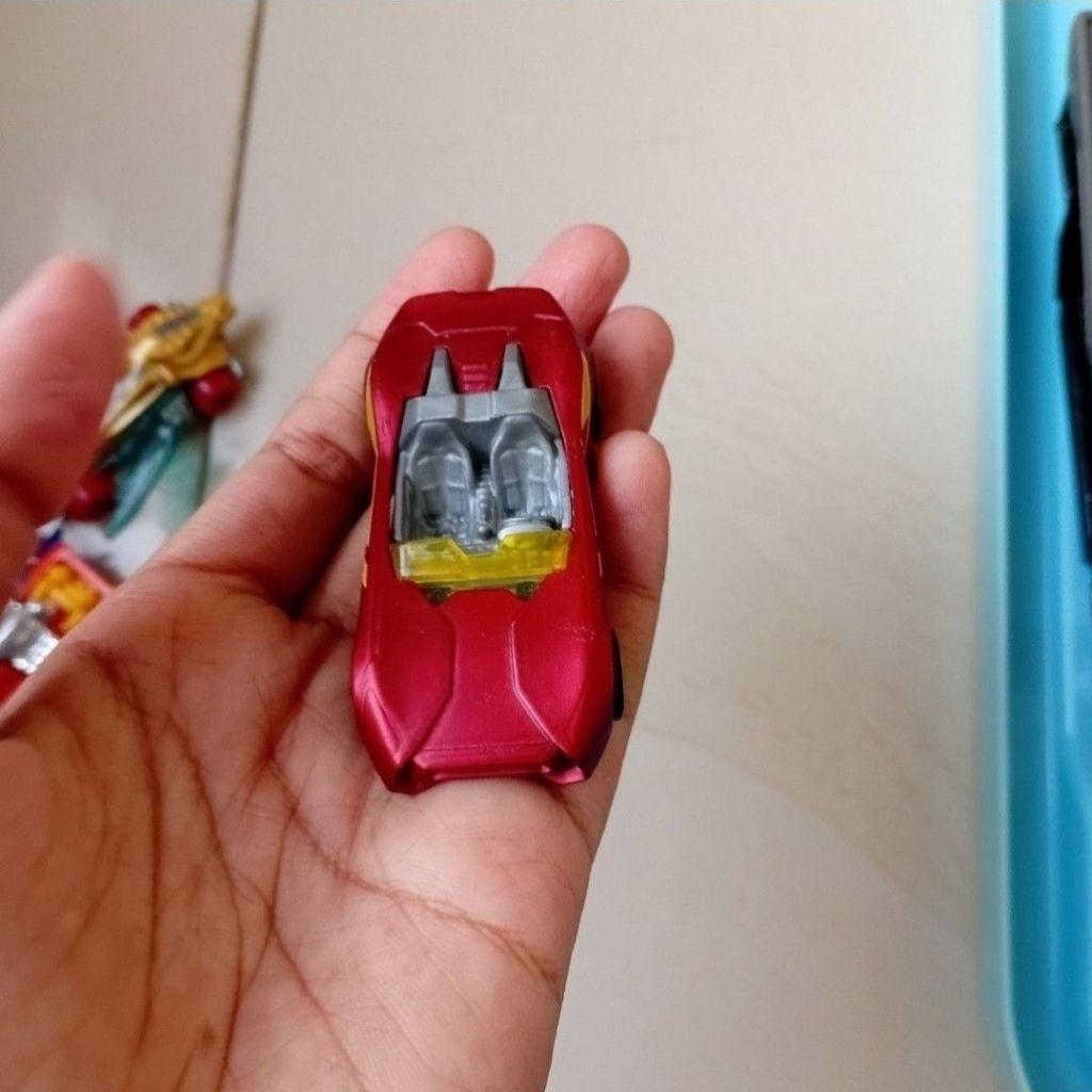 Preloved - Hotwheels Carbonic Race Car /mobil mainan anak Hot Wheels